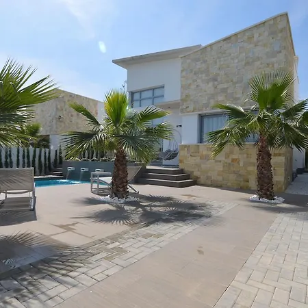 Belvilla By Oyo Villa Betty Ciudad Quesada Exterior photo